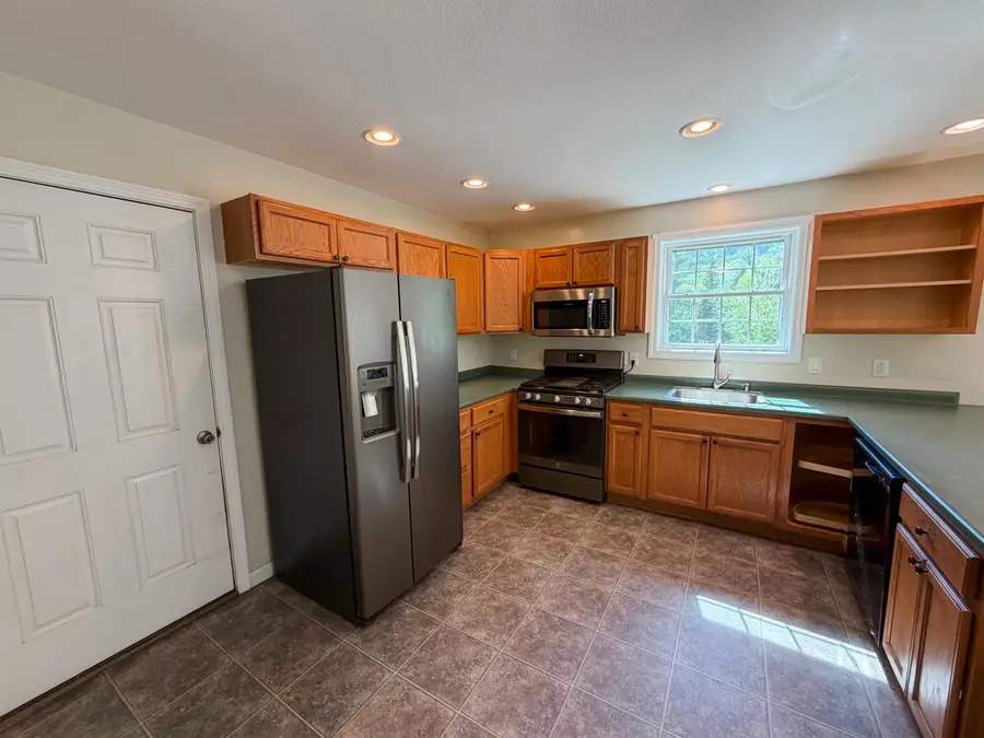 83 Tabor Circle, Albany, NH 03818-7332 - #3