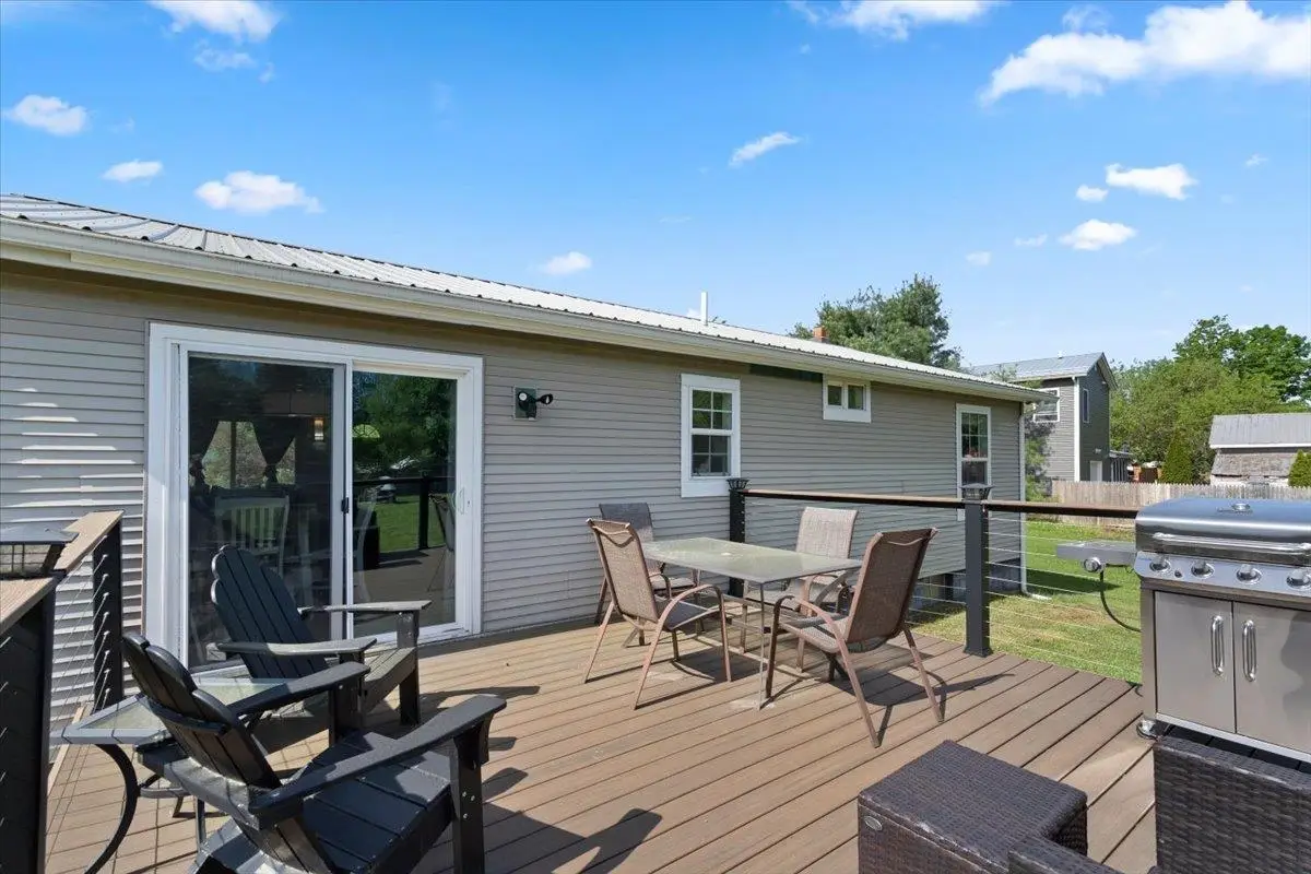 33 Sunset Circle, Georgia, VT 05468 - #1
