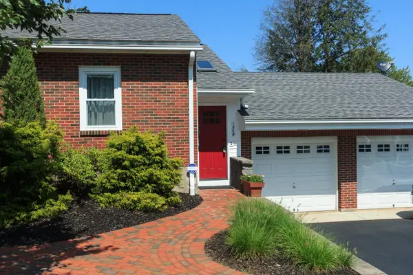 196B Norfolk Street #B (right-side), Manchester, NH 03103