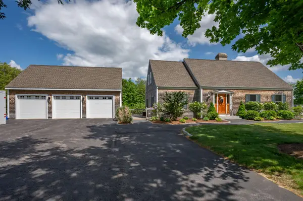 105 Chestnut Hill Road, Amherst, NH 03031