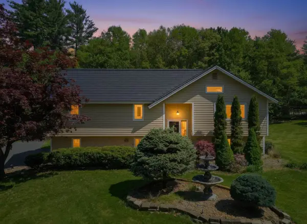 54 Schaefer Circle, Hudson, NH 03051