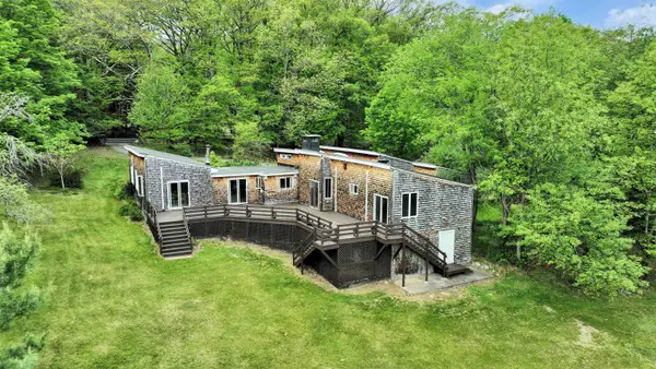 277 Old Street Road, Peterborough, NH 03458