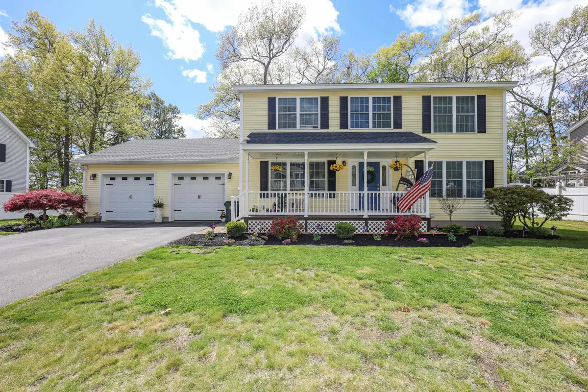 237 Stanton Street, Manchester, NH 03103 - #1