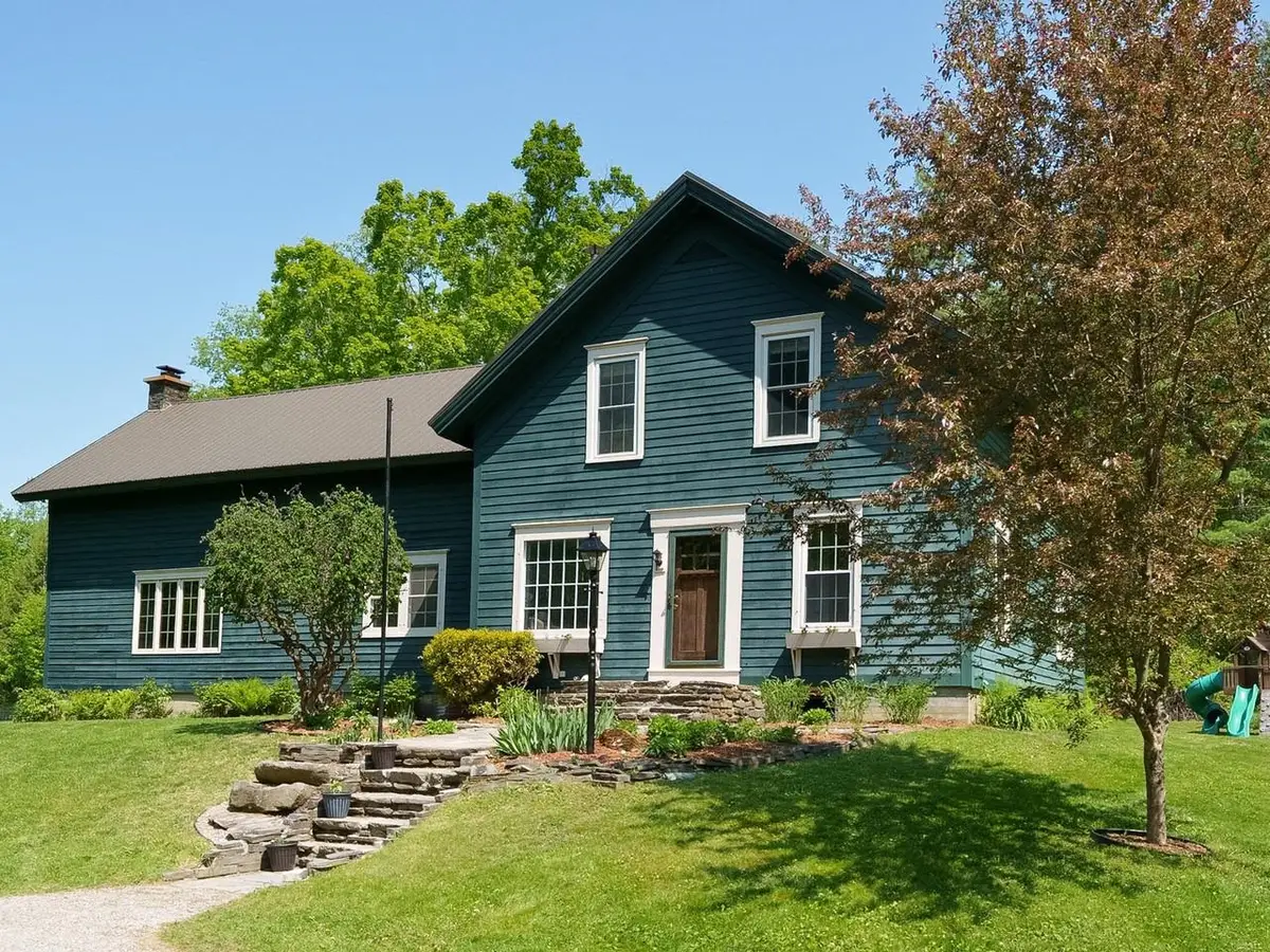 1376 Wes White Hill, Richmond, VT 05477 - #1