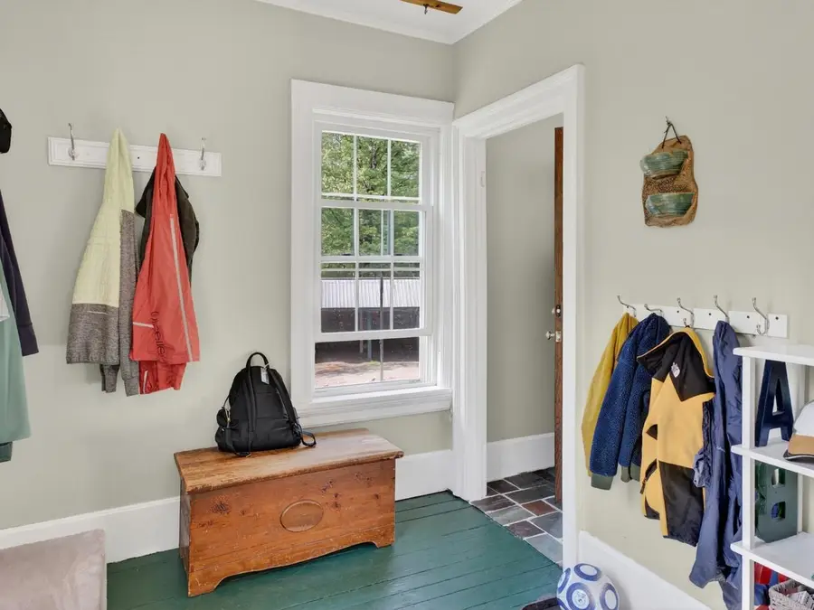 1376 Wes White Hill, Richmond, VT 05477 - #3