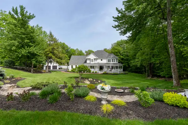47 Hawk Drive, Bedford, NH 03110