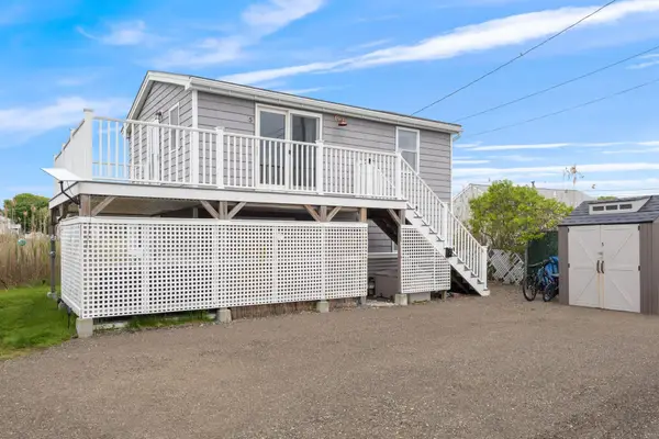 28 Kings Highway #5, Hampton, NH 03842