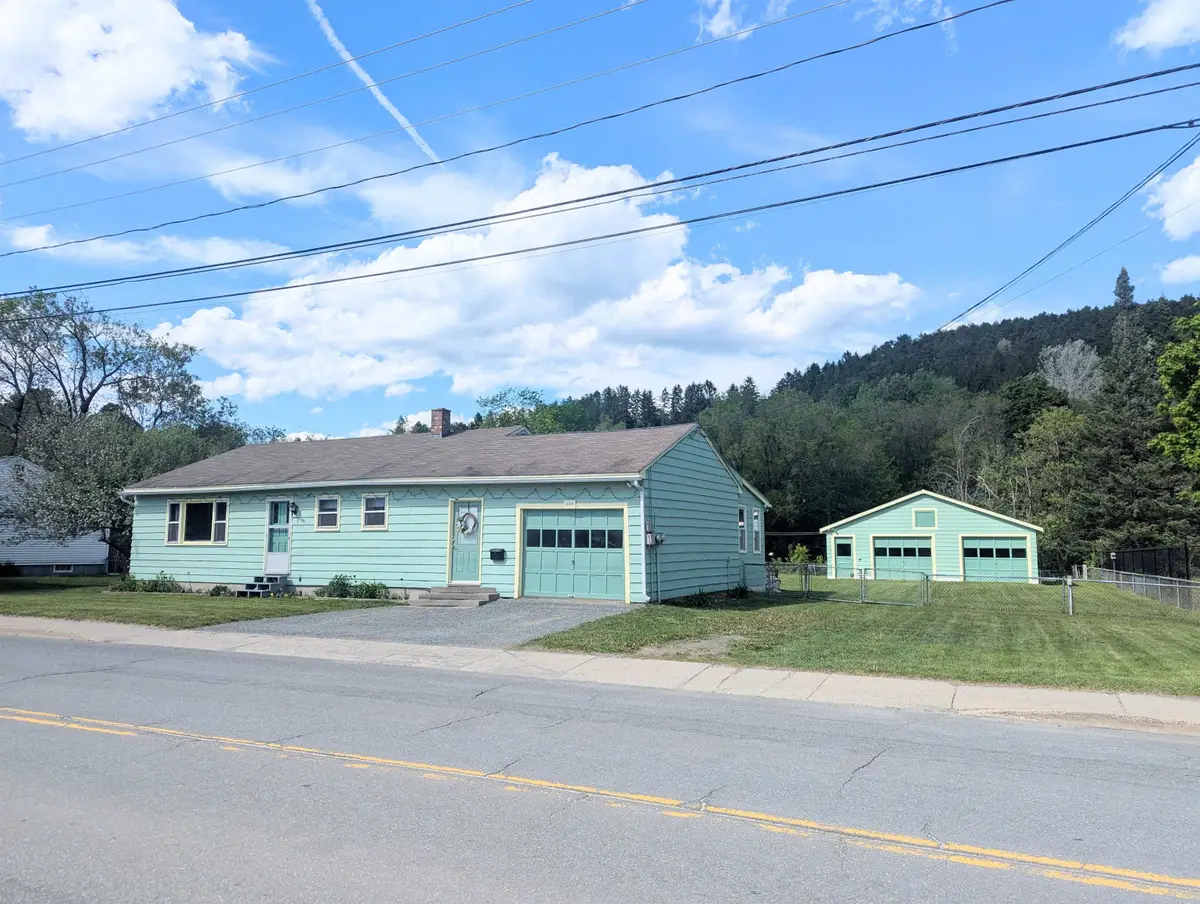 391 Concord Avenue, Saint Johnsbury, VT 05819 - #1