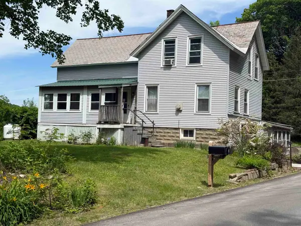 17 Mountain Road, Hinsdale, NH 03451