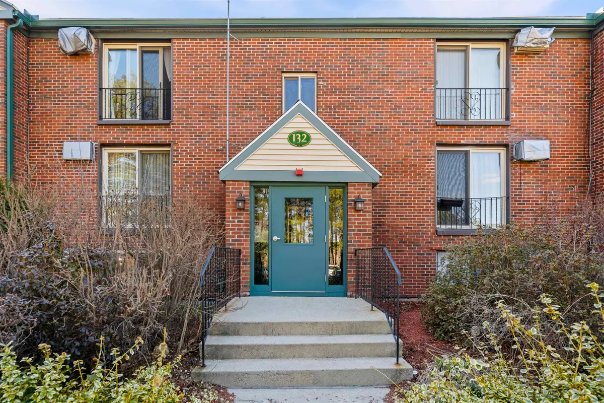 132 English Village Road #304, Manchester, NH 03102 - #1