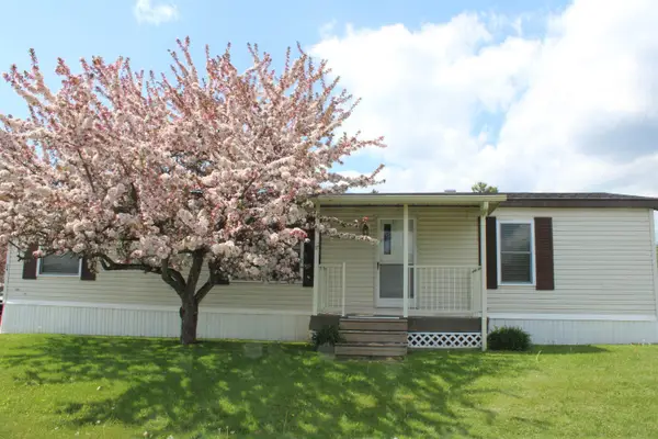 24 Ridgeview Terrace, Dalton, NH 03598