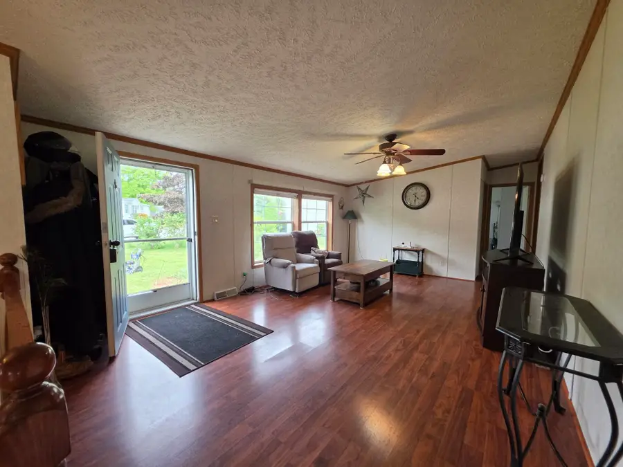 15 Country Lane, Fremont, NH 03044 - #3