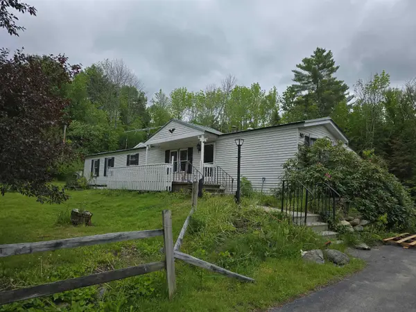 35 Reed Farm Road, Newport, NH 03773