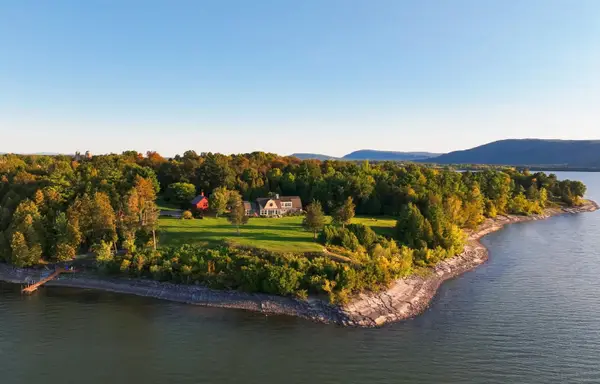 6954 Vermont Route 17 West, Addison, VT 05491