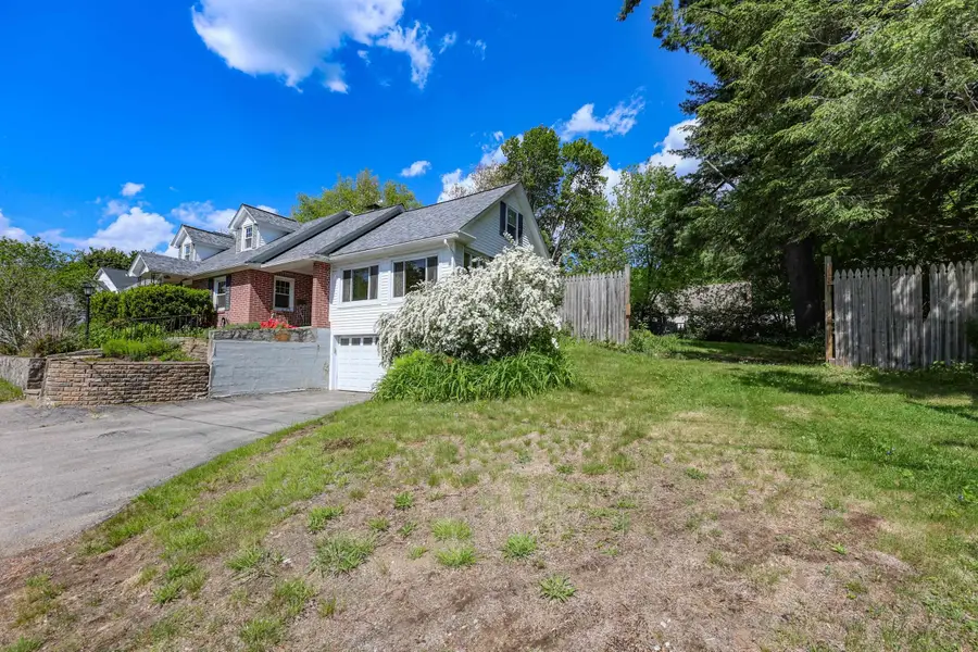 137 Grand Avenue, Manchester, NH 03109 - #3