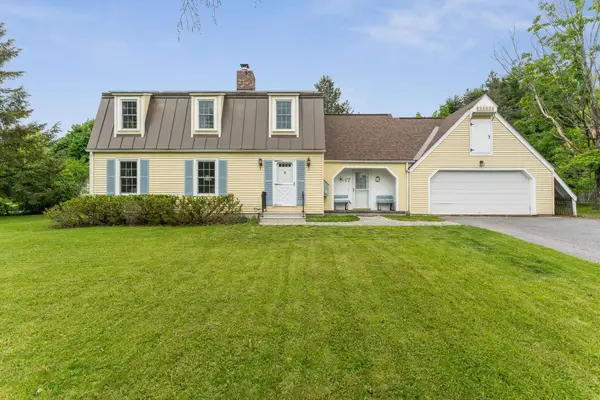 17 Brook Drive, Burlington, VT 05408