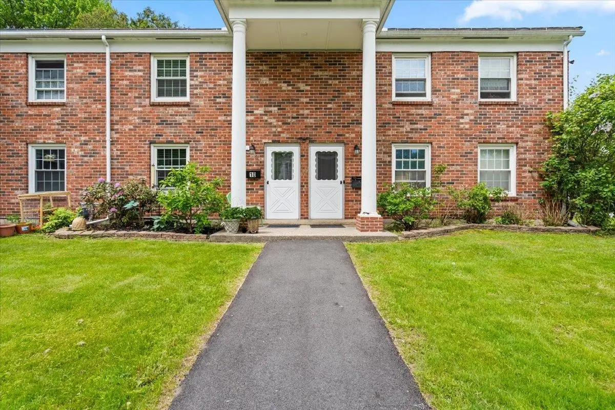 425 Dorset Street #10, South Burlington, VT 05403 - #1