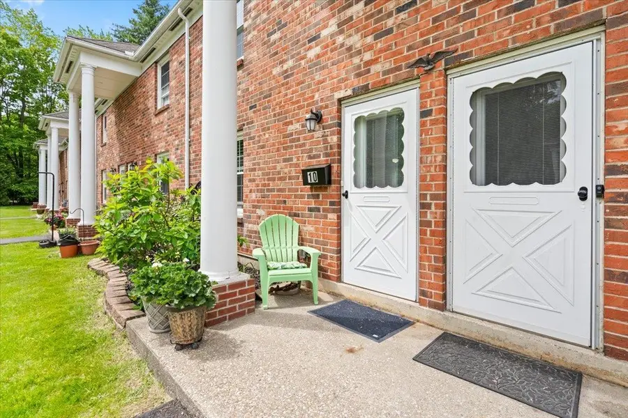425 Dorset Street #10, South Burlington, VT 05403 - #2