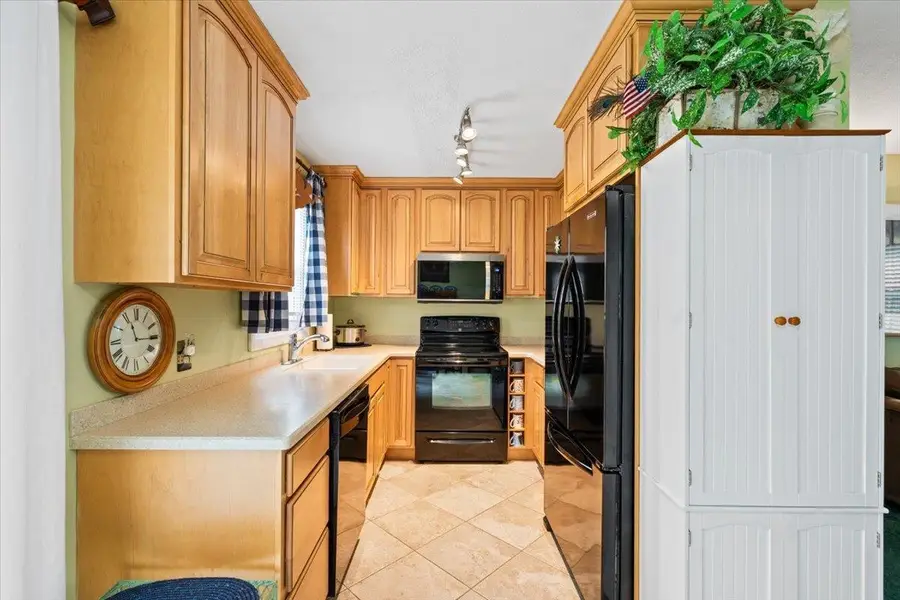 425 Dorset Street #10, South Burlington, VT 05403 - #3