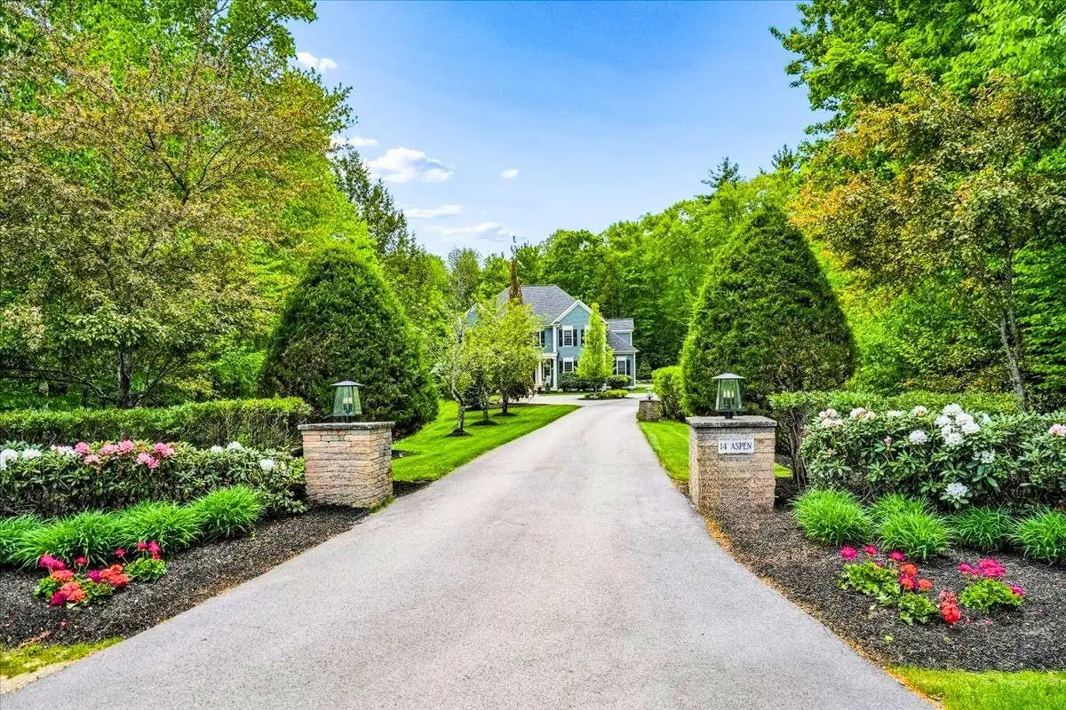 14 Aspen Lane, Bedford, NH 03110 - #1