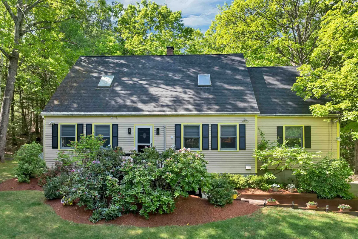 490 Meredith Center Road, Laconia, NH 03246 - #1