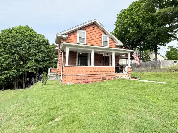 27 Columbus Circle, Newport, NH 03773