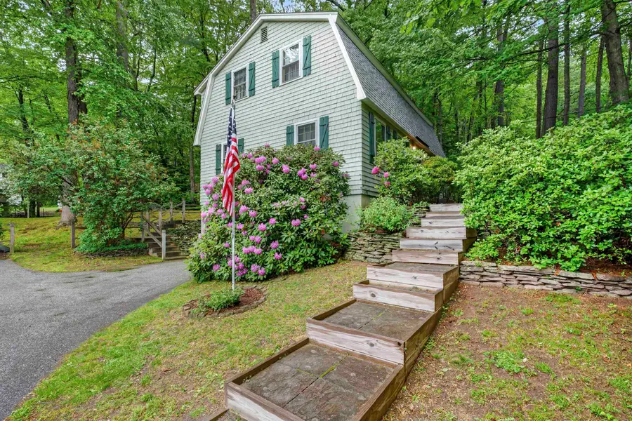 32 Lamson Drive, Merrimack, NH 03054 - #2