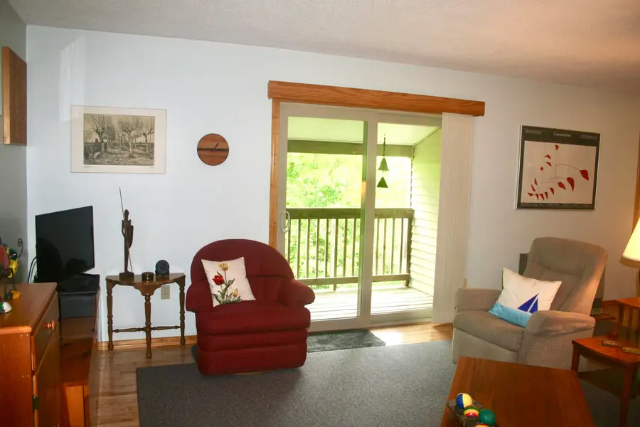 26 Bayberry Lane, South Burlington, VT 05403 - #2
