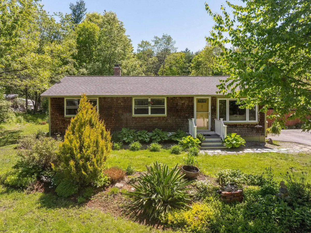 27 Langs Lane, Newmarket, NH 03857 - #1