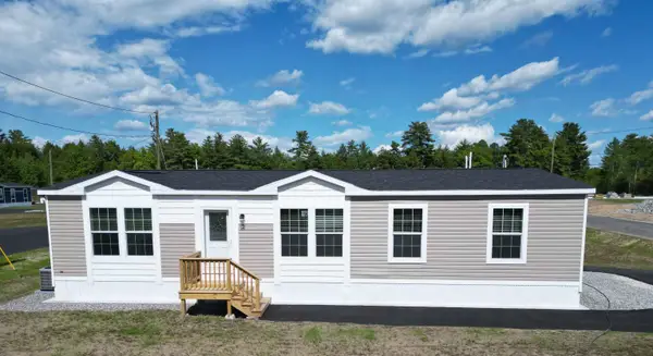 2 Wentworth Avenue, Tilton, NH 03276