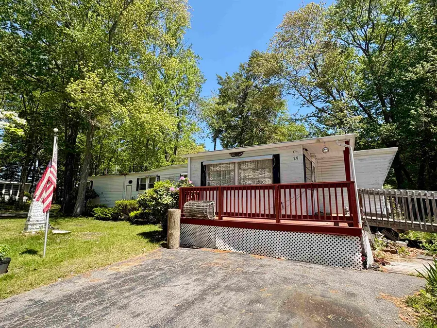 29 Brown Avenue, Seabrook, NH 03874 - #2