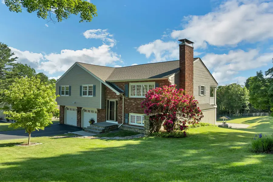 107 Kendall Pond Road, Windham, NH 03087 - #2