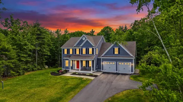 12 Old Mill Lane, Hooksett, NH 03106