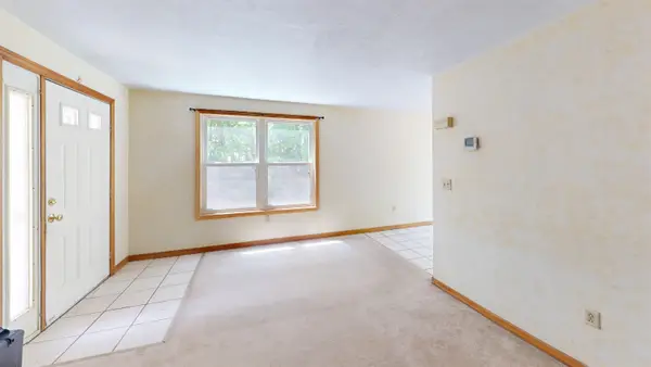 5A Mark Street, Hudson, NH 03051