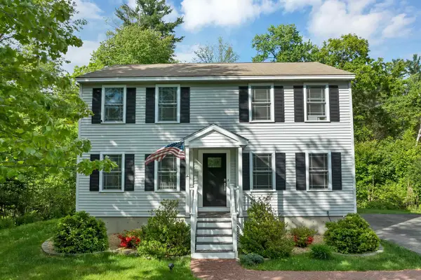 14 Doris Drive, Hooksett, NH 03106