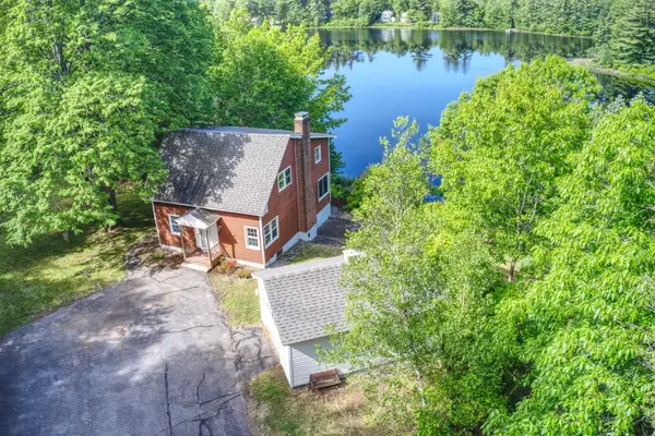 20 Shore Road, Somersworth, NH 03878