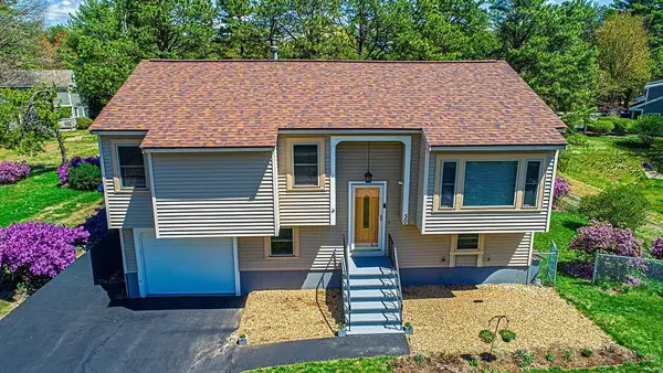 30 CRICKET Lane, Concord, NH 03301