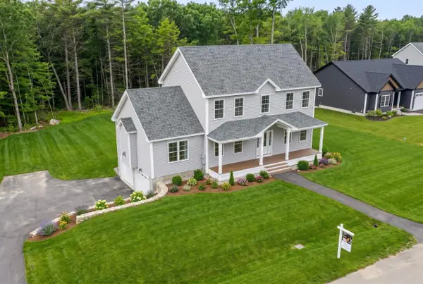 10 Blaisdell Court, Raymond, NH 03077