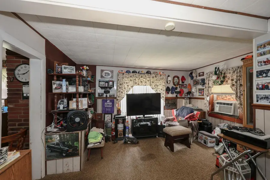 186 Peabody Avenue, Manchester, NH 03109 - #2