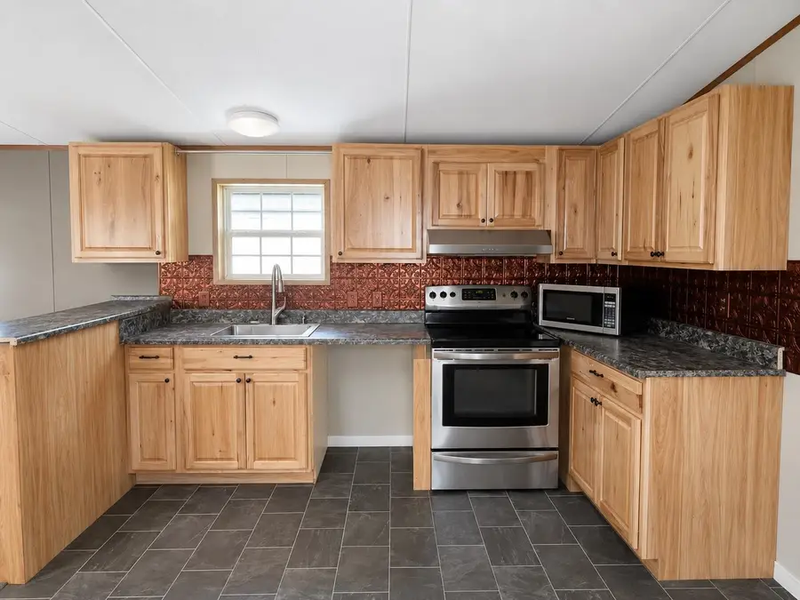 7 Dublin Street, Gorham, NH 03581 - #3