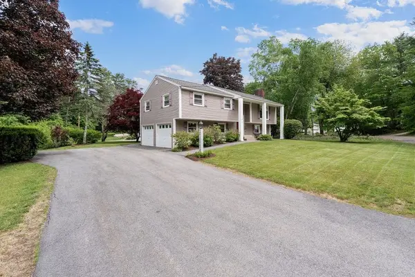 2 Harding Road, Portsmouth, NH 03801