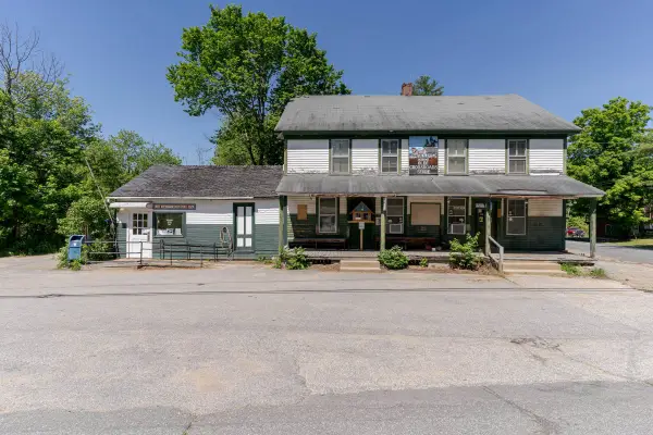 368 Stage Road, Nottingham, NH 03291