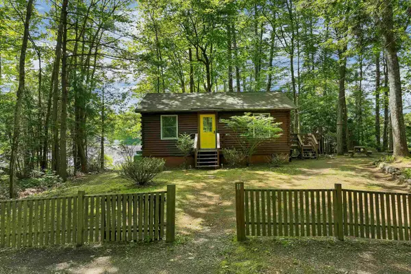 11 Robin Shore Drive, Canterbury, NH 03224