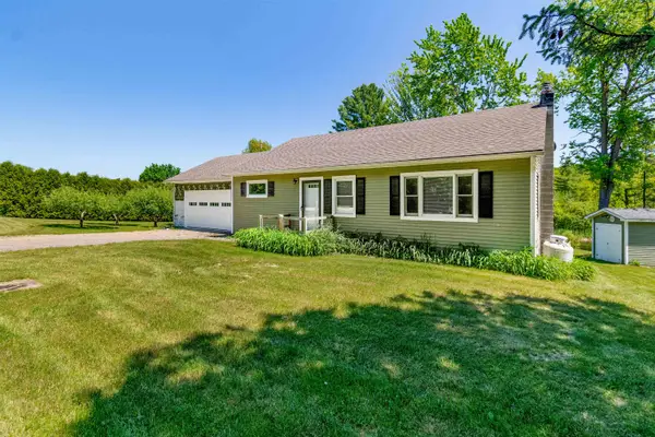 219 Cedar Drive, Sheldon, VT 05483