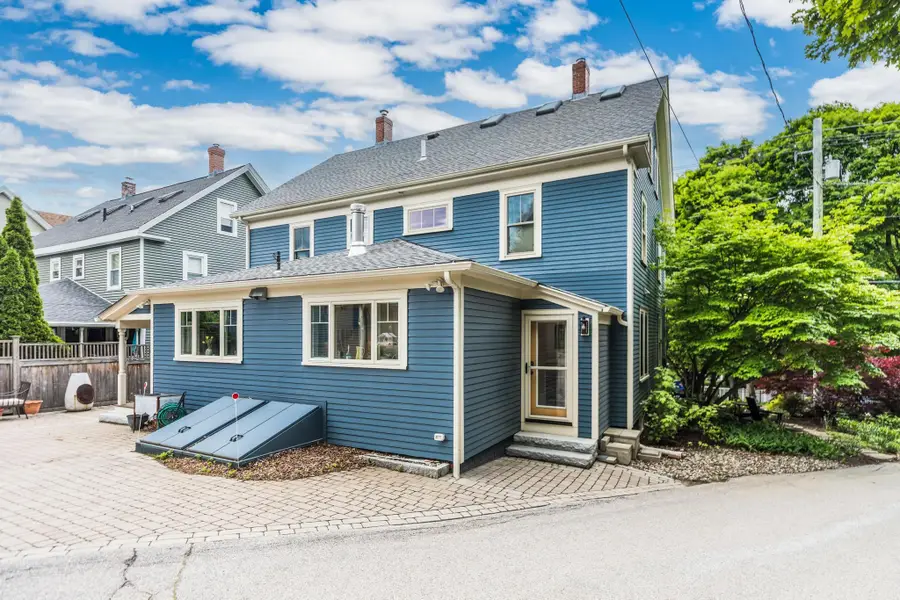 978 South Street #1, Portsmouth, NH 03801 - #3