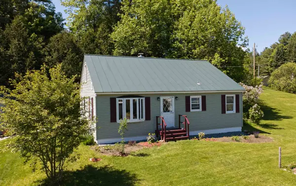 1272 Concord Avenue, St. Johnsbury, VT 05819