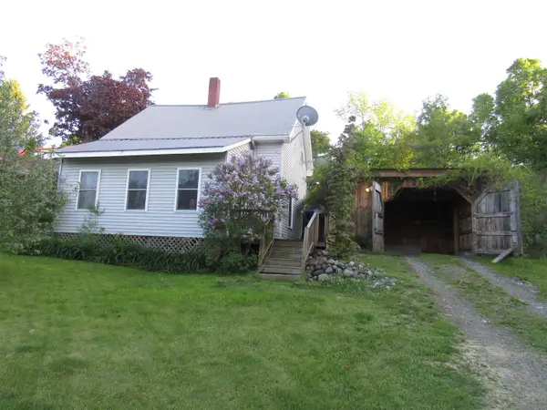 77 Maple Street, Orleans, VT 05860