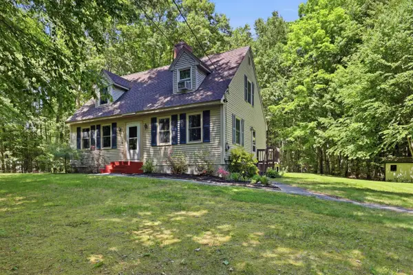 714 Main Street, Danville, NH 03819
