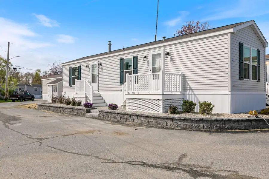 46 Brookwood Drive, Salem, NH 03079 - #3