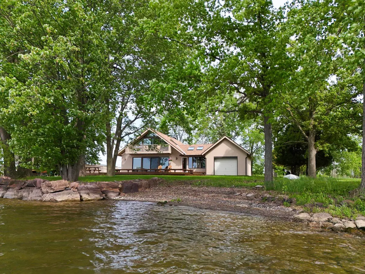 325 Oakridge Lane, North Hero, VT 05474 - #1